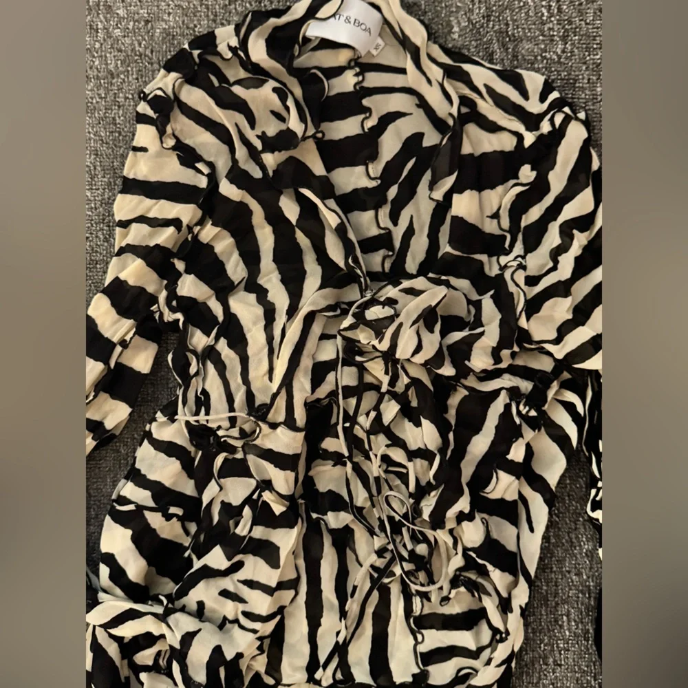 Rat & Boa Black and White Zebra Print Outfit - Picture 4 of 5